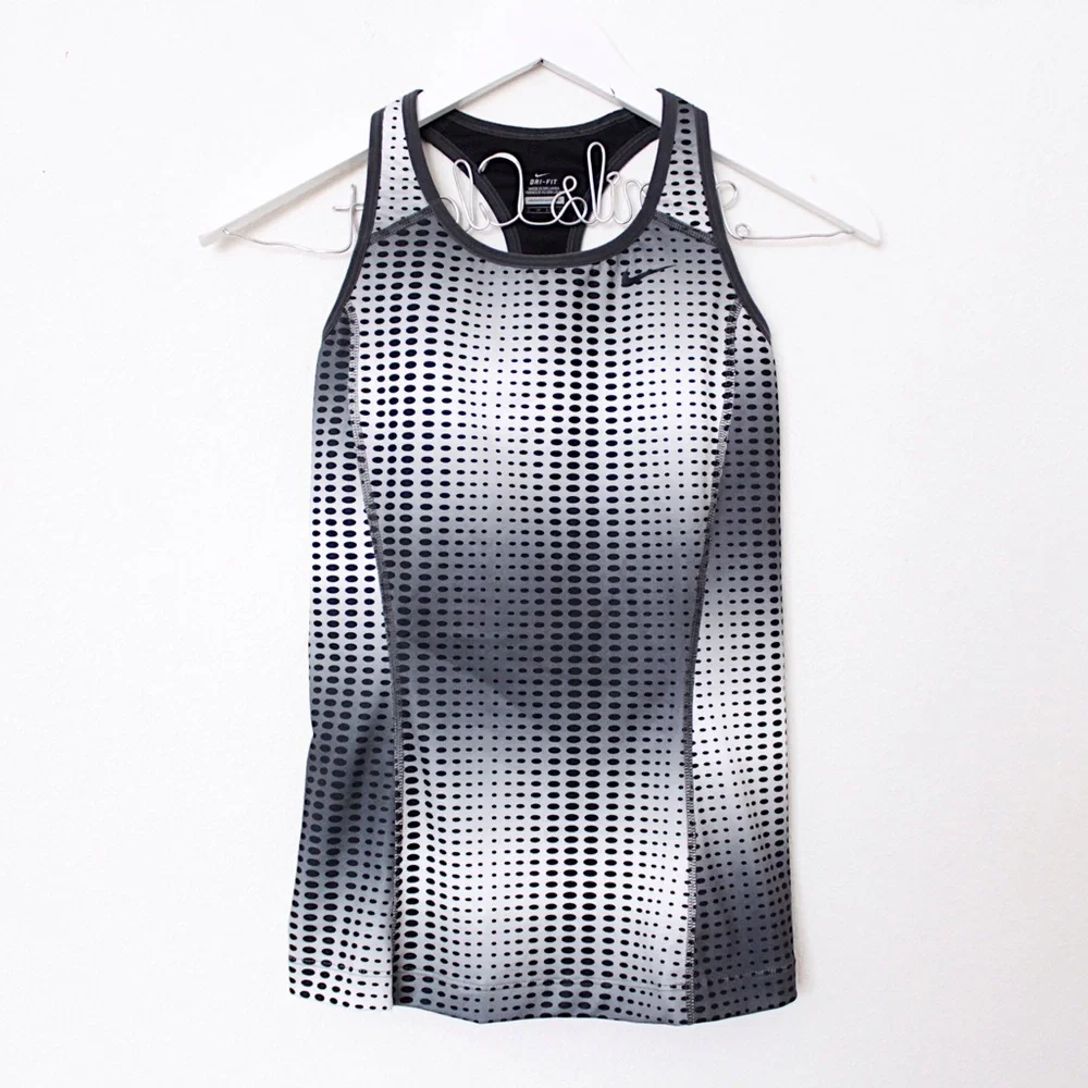 Nike Ombre Gradient Dotted Print Workout Tank Top